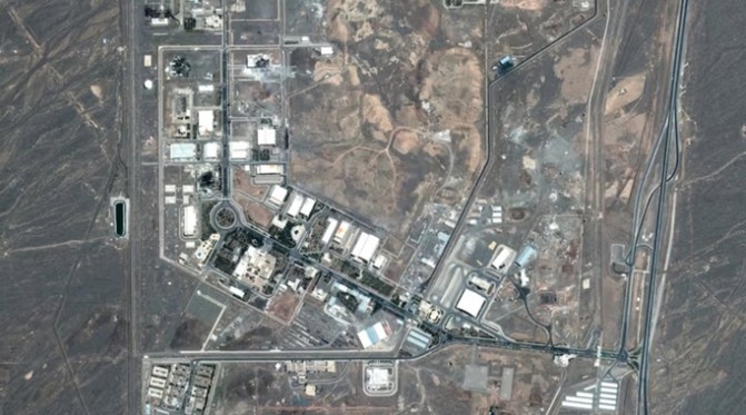 پرونده:مورد اصابت قرار گرفتن تأسیسات غنیسازی اورانیوم نطنز توسط آمریکا و اسرائیل در اول فروردین.jpg