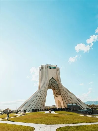 پرونده:میدان آزادی.jpg