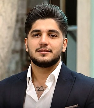 پرونده:امیررضا کرماجانی،فردیس.jpg