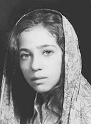 نسرین شجاعی دختر ۱۳ ساله ای که به جرم هواداری از مجاهدین دستگیر و پیش از اعدام به او تجاوز شد.