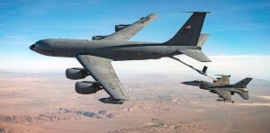 سقوط یک هواپیمای سوخت‌رسان KC-135 Stratotanker آمریکا