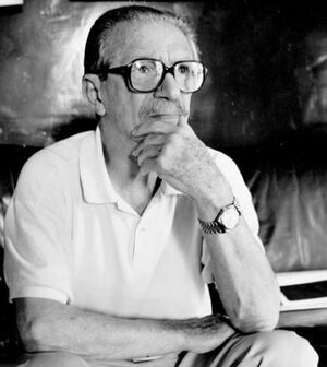 بختیار شاپور2.JPG