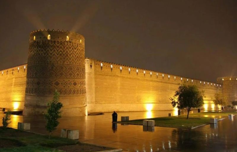پرونده:ارگ کریم‌خان.jpg