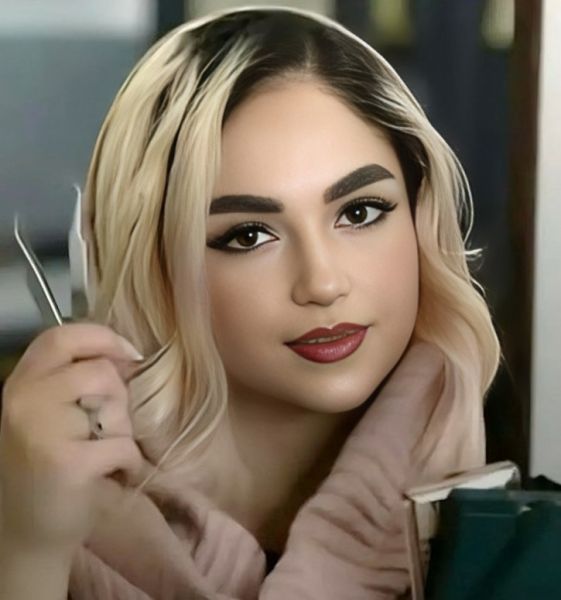 پرونده:گلسا شریفی،یزد.jpg