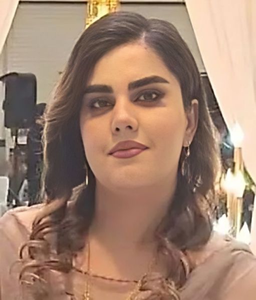 پرونده:گلاله محمودی آذر1.jpg