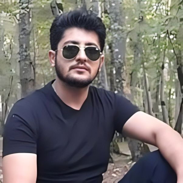 پرونده:فریدون کریمی،یزدانشهر.jpg