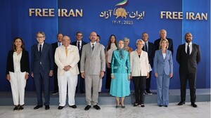 حضور شخصیت‌های سیاسی در کنفرانس ایران آزاد ۱۴۰۴ .jpg