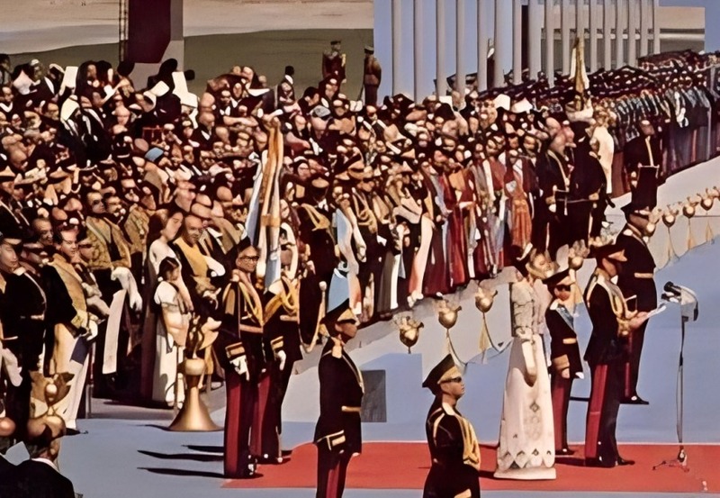 پرونده:جشن های ۲۵۰۰ ساله؛2.jpg