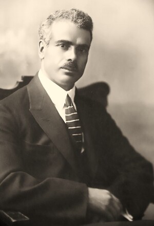 ابوالقاسم لاهوتی2.jpg