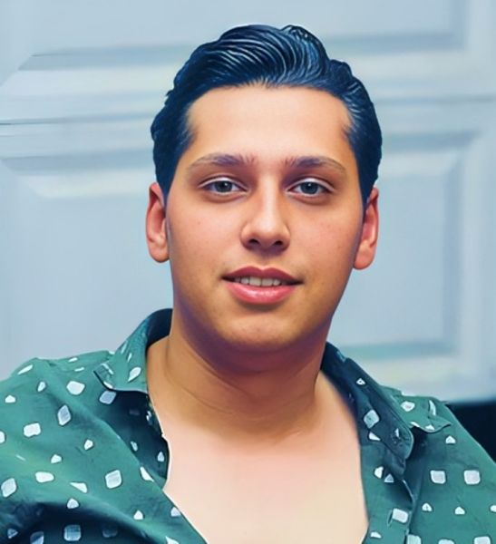 پرونده:عرشیا کیخایی1.jpg