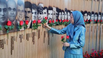 ادای احترام مریم رجوی به شهیدان مقاومت