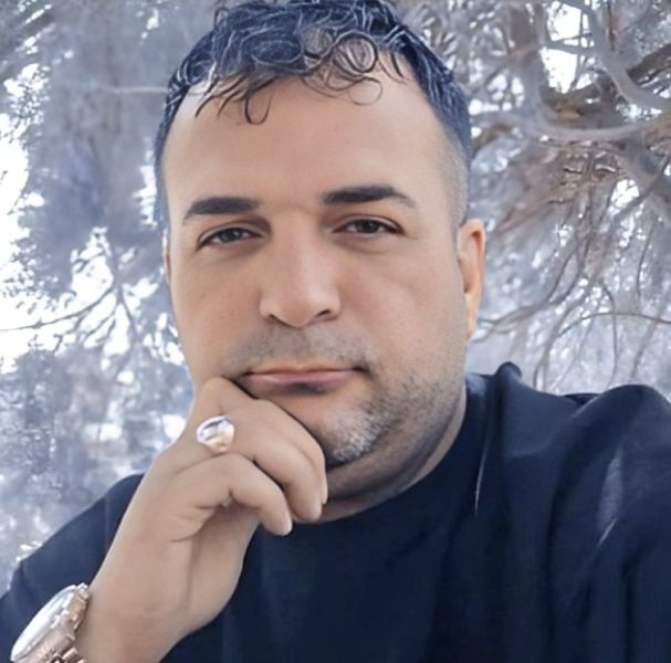 پرونده:مصطفی عزیزی1.jpg