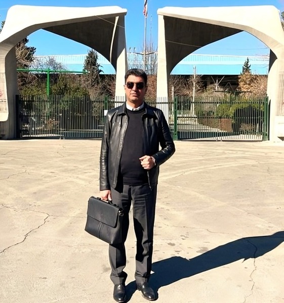 پرونده:خسرو علیکردی2.jpg