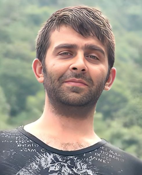 پرونده:امید ساعدی1.jpg