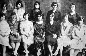 زنان مبارز در انقلاب مشروطه.JPG