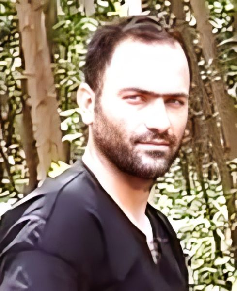 پرونده:عباس کشاورز1.jpg