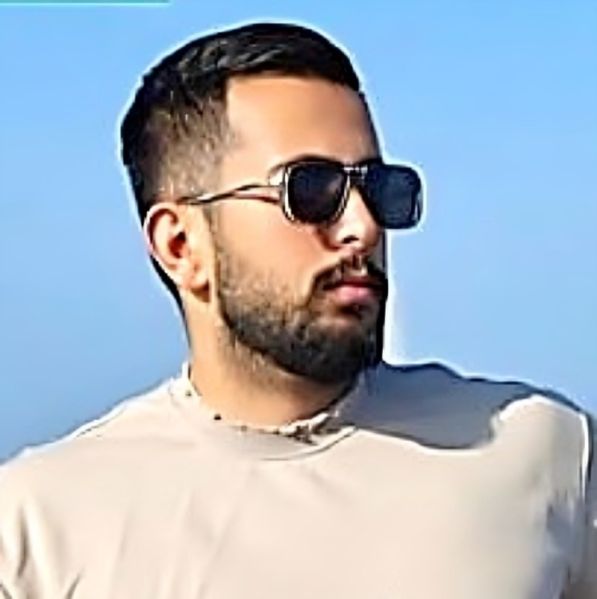 پرونده:میلاد میانه خواه1.jpg