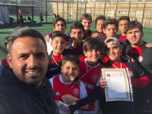 مهدی(میلاد) لواسانی مربی مدرسه فوتبال ماهان نوین