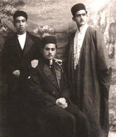 پژمان بختیاری، سمت راست