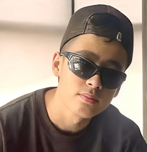 پرونده:سام افشاری1.jpg