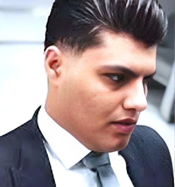 پرونده:حسین (امید) هاشم زاده1.jpg