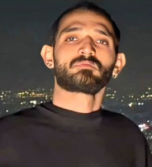 آریا هنرمند،تهران.jpg