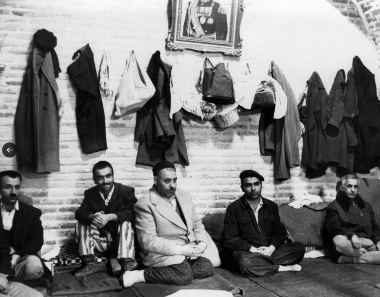 پرونده:بند عمومی زندان قزل‌قلعه.JPG