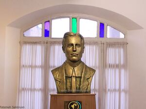 تندیس باسکویل.JPG