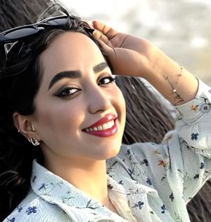 غزل آقایی لیندی1.jpg