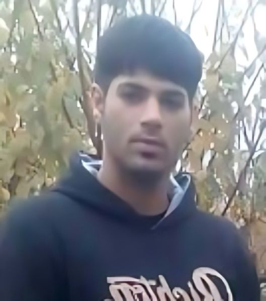 پرونده:حسین حسینی1.jpg