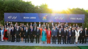 شخصیتهای شرکتکننده در گردهمایی جهانی ایران آزاد ۲۰۲۶.jpg