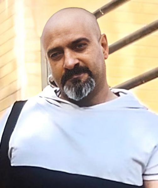 پرونده:فرهاد پورکاوه دهکردی،اصفهان.jpg
