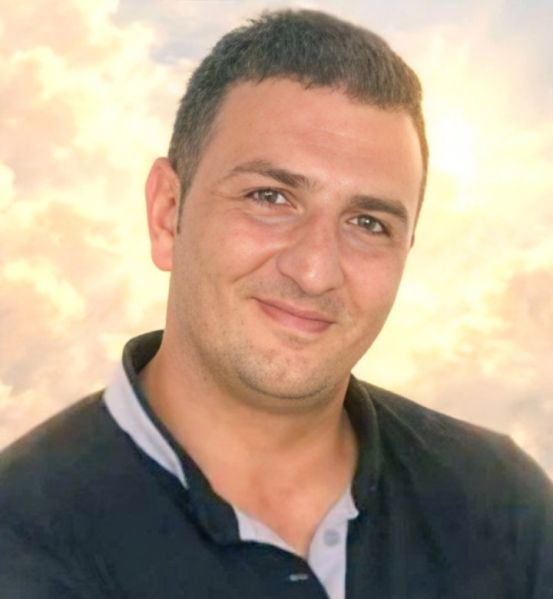پرونده:صمد احمدی،رشت.jpg