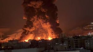 بمباران انبارهای نفتی تهران