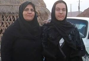 مریم آروین و مادرش.JPG
