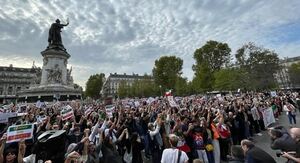 پاریس ۷ آبان.JPG