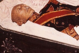 فرانسیسکو فرانکو در تابوت مرگ