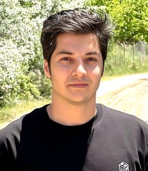 امیر بیاتی1.jpg