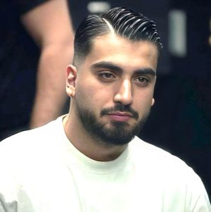 امید عظیمی1.jpg