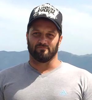 امیر احمدی1.jpg