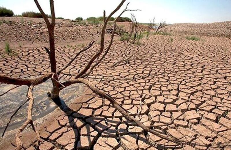 پرونده:خطر بیابان شدن ایران به بیابان در آینده.JPG