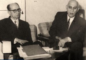 غلامحسین صدیقی، مصدق.jpg